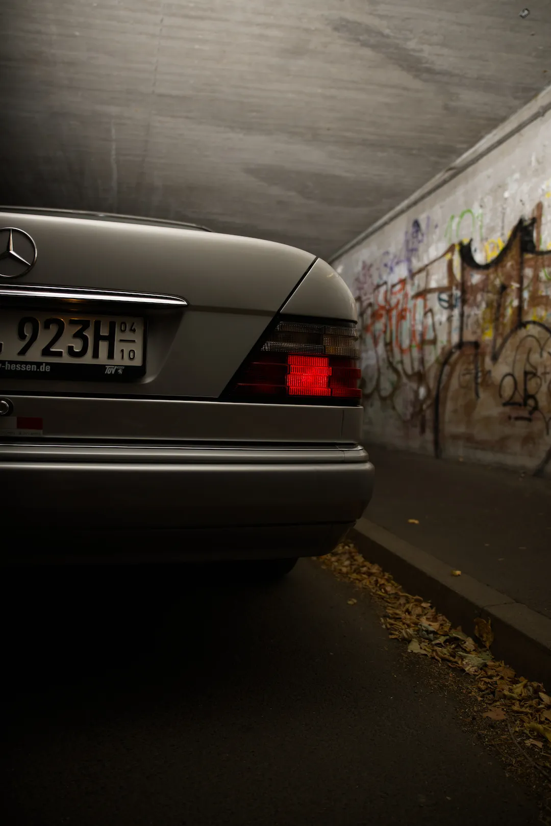 Mercedes W124 200E - The Side Profile